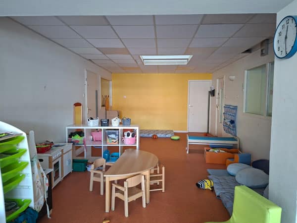 Salle principale de la mini crèche du Foyer Fraternel